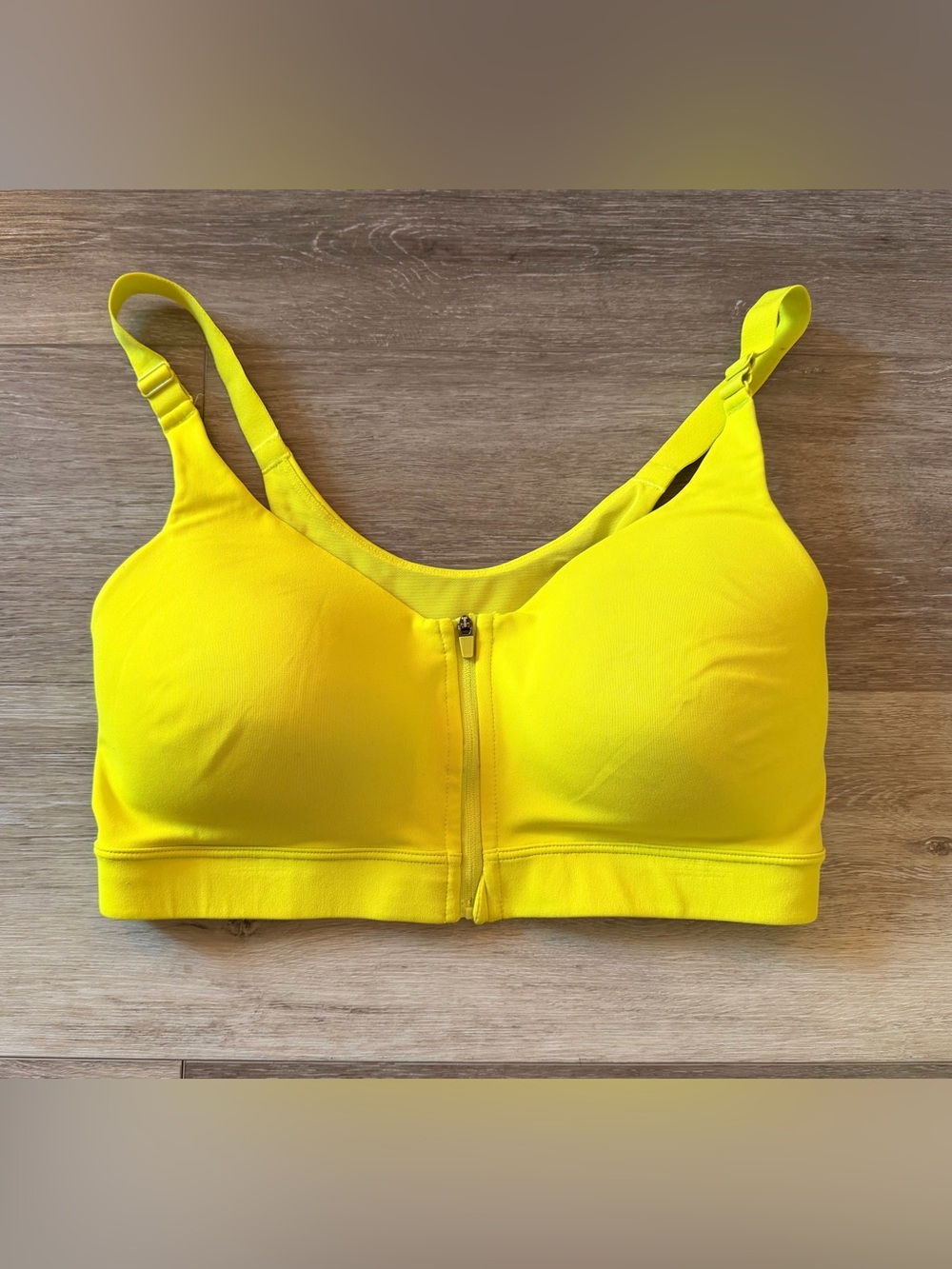 Old Navy Front Zip Go Dry Sports Bra - 34D